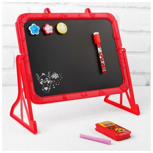 Доска магнитная двухсторонняя под маркер и мел на подставках мел маркер магниты микс 723₽