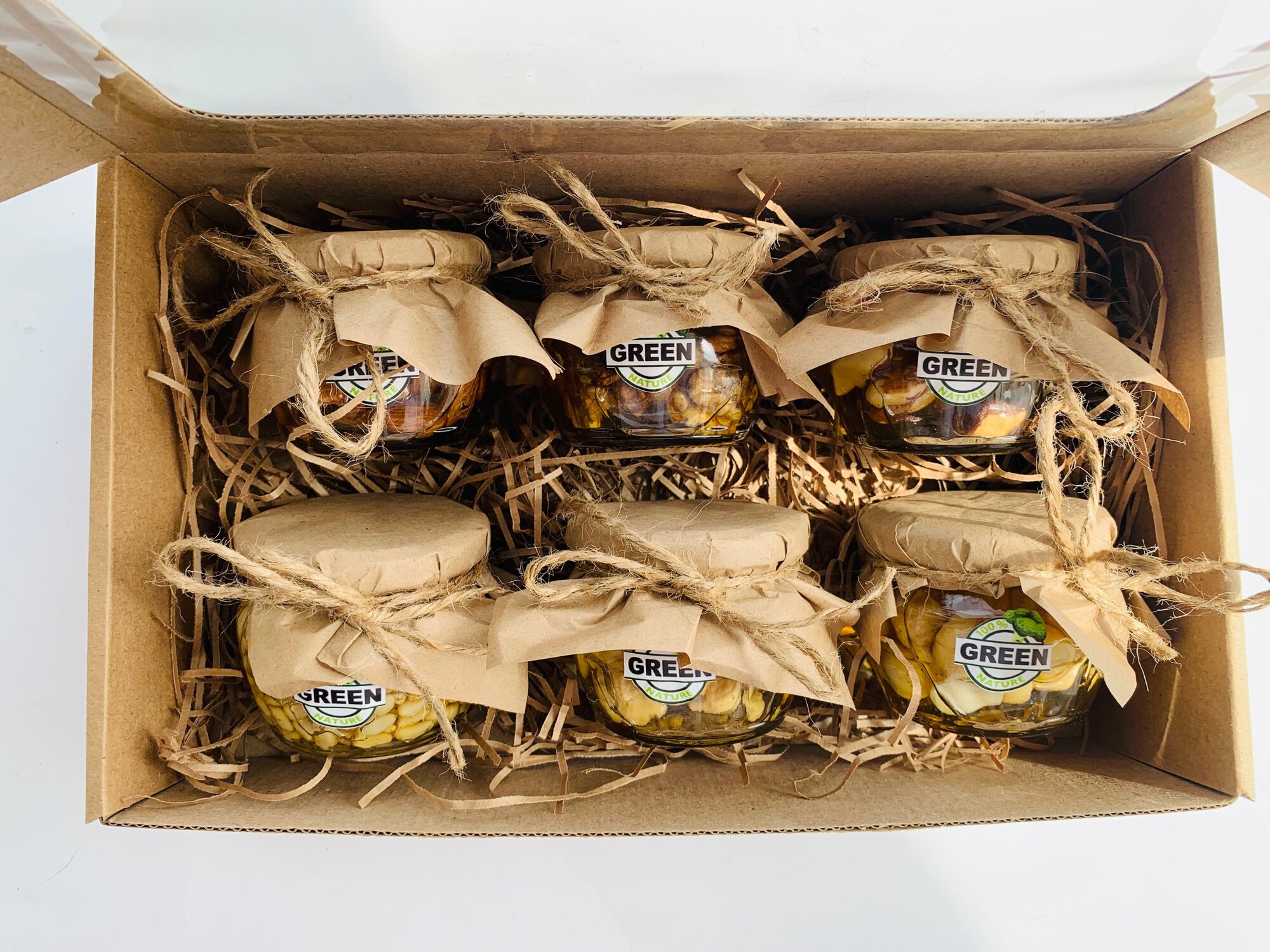 Подарочный набор орехов в меду №5 миндаль, кешью, фундук, арахис, бразильский, грецкий 1000 грамм - фотография № 1