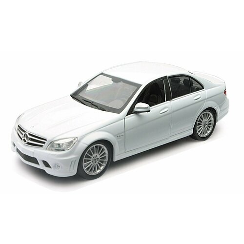 Масштабная модель 1/24, Mercedes Benz C 63 AMG