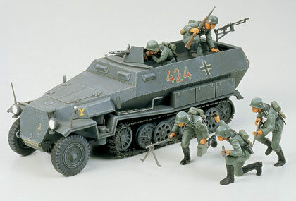 Изображение товара 35020 Tamiya Немецкий бронетранспортер Hanomag Sd.Kfz. 251/1 (с 5 фигурами) 1/35