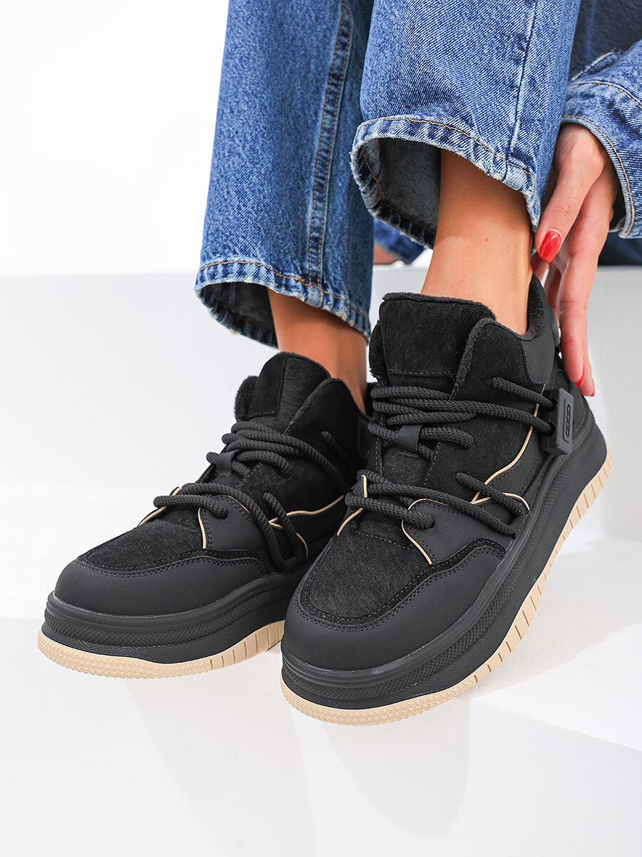 Кроссовки на высокой подошве утепленные новинка 2025