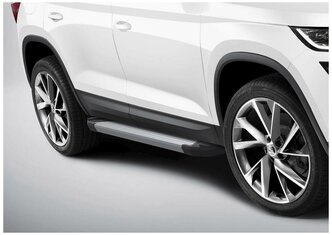 Пороги алюминиевые с площадкой "SILVER" (арт. F160AL.2703.1) JEEP Grand Cherokee 2010-2013-2018- н.в.