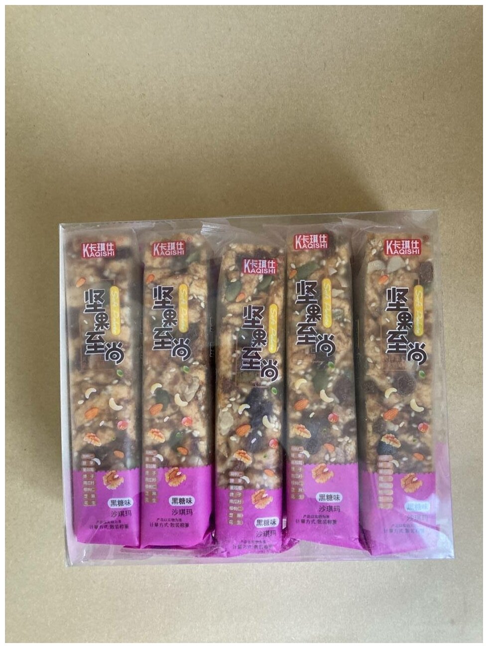 Китайские батончики Шакима со вкусом коричневого сахара 8 видами орехов(10 штук) - фотография № 2
