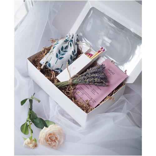 Подарочный набор с шоколадом и лавандой