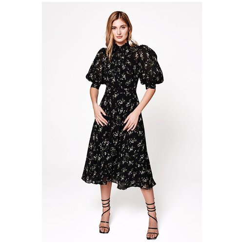 Платье средней длины