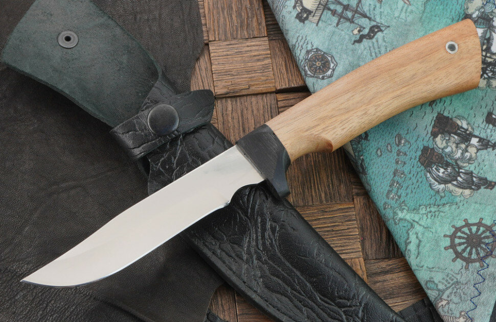 Павловские ножи Турист 3  сталь 65Х13  рукоять орех