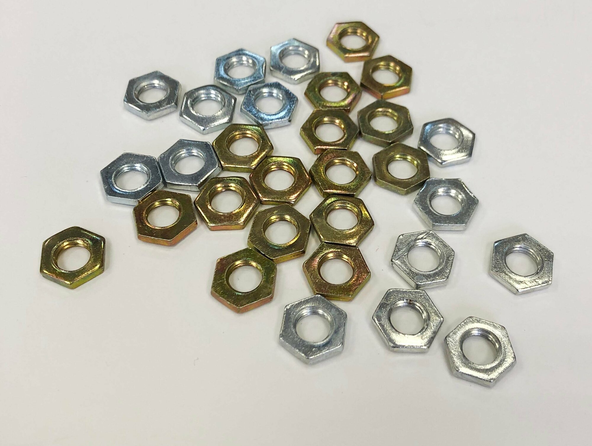 фото Гайка М8х1, гайка для люстры стальная оцинкованная плоская. (M8x1) 30 шт.