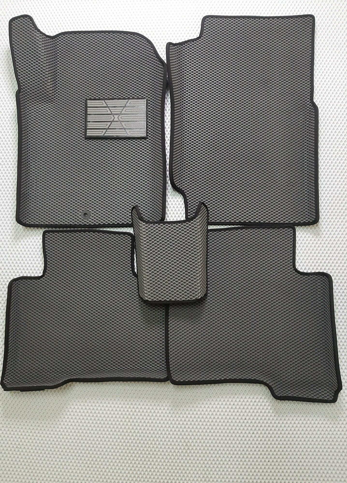 Автомобильные коврики EVA С бортами для SUZUKI G.VITARA III / сузуки витара III 2005-2015