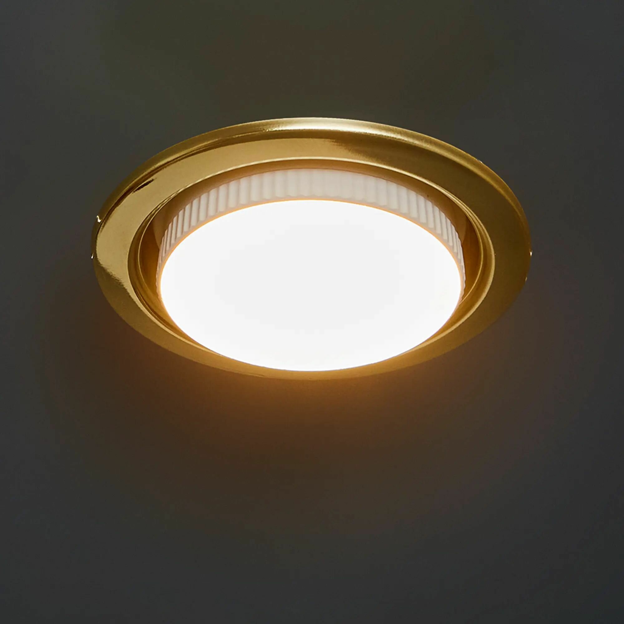 фото Спот встраиваемый Inspire Buziet GX53 под отверстие 90 мм цвет золото