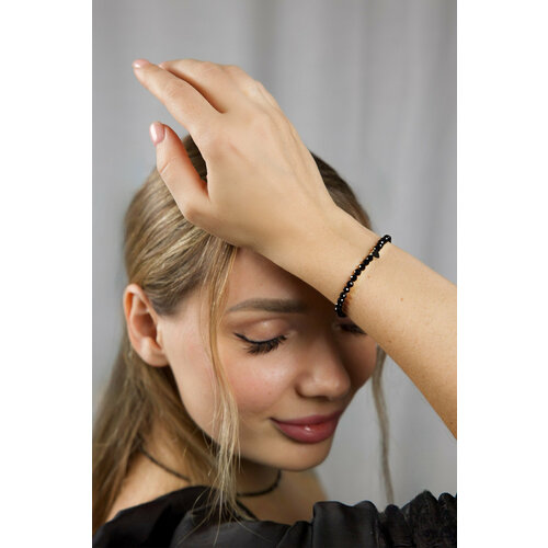 фото Браслет из шпинели и медицинской стали со вставкой "сердце" braslet_kzn