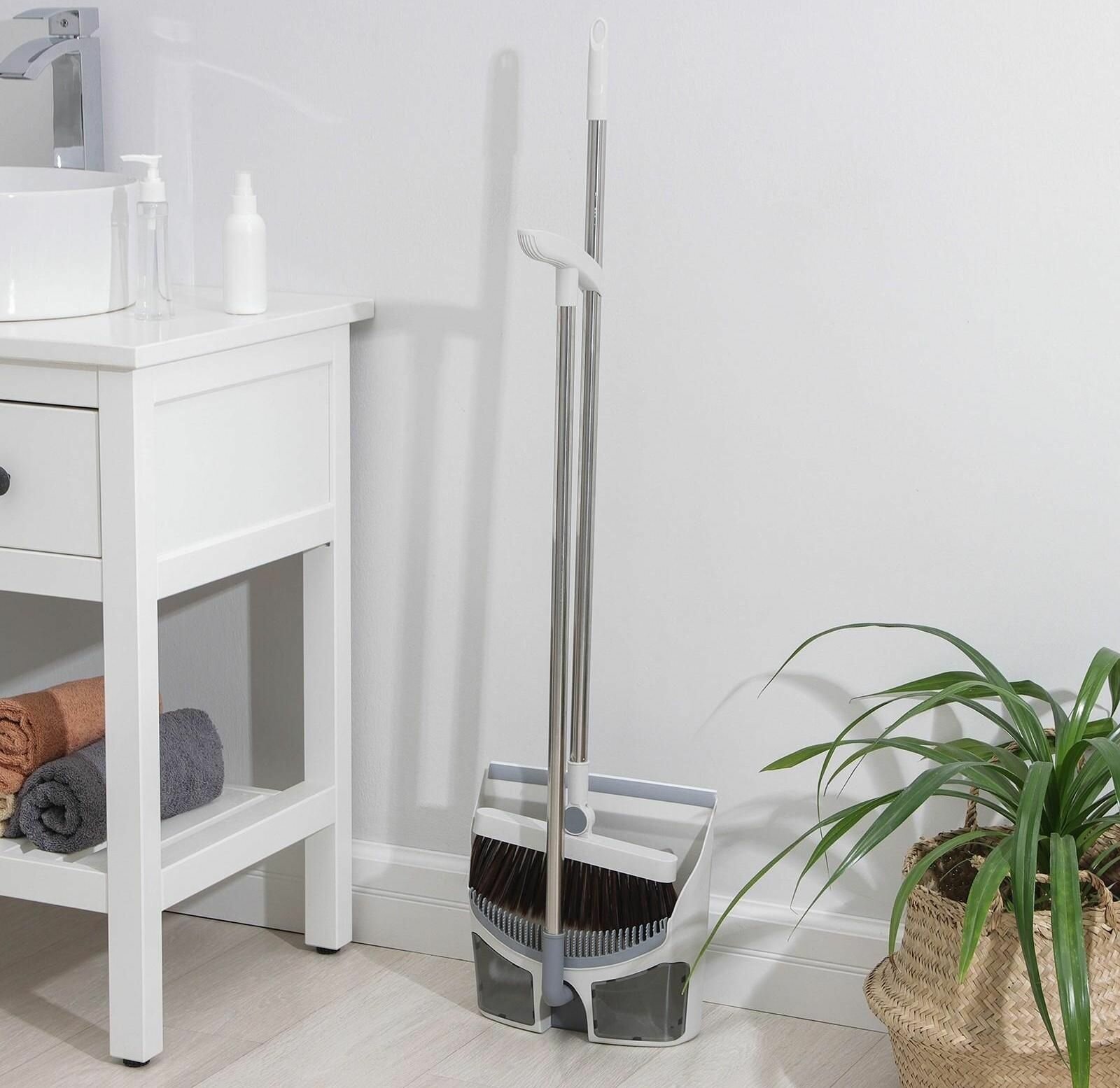 Щётка для пола с совком: щётка 23 х 94 см, совок 28 х 27 х 89 см