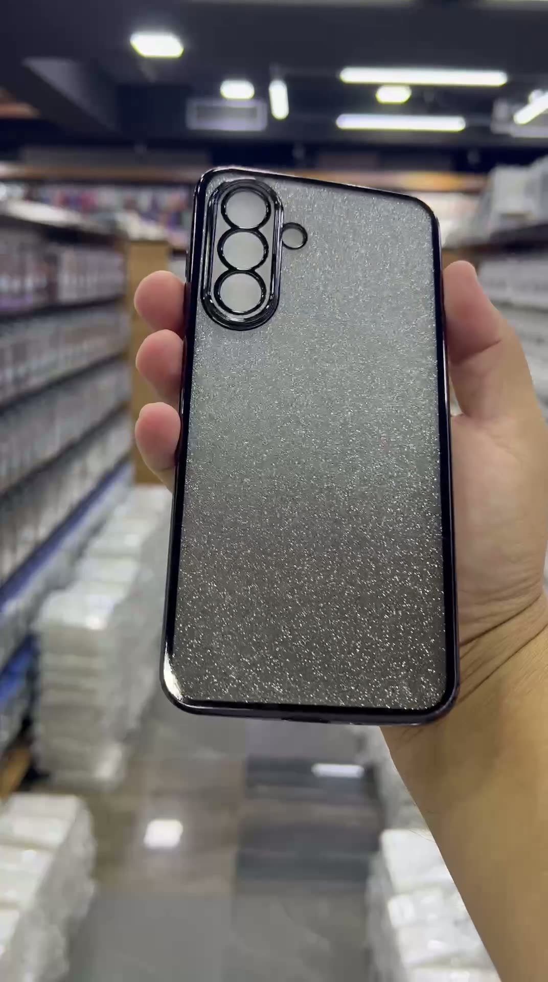 Чехол для смартфона Samsung Galaxy S23+ защитный, стильный, противоударный, ультратонкий и удобный — фото 1