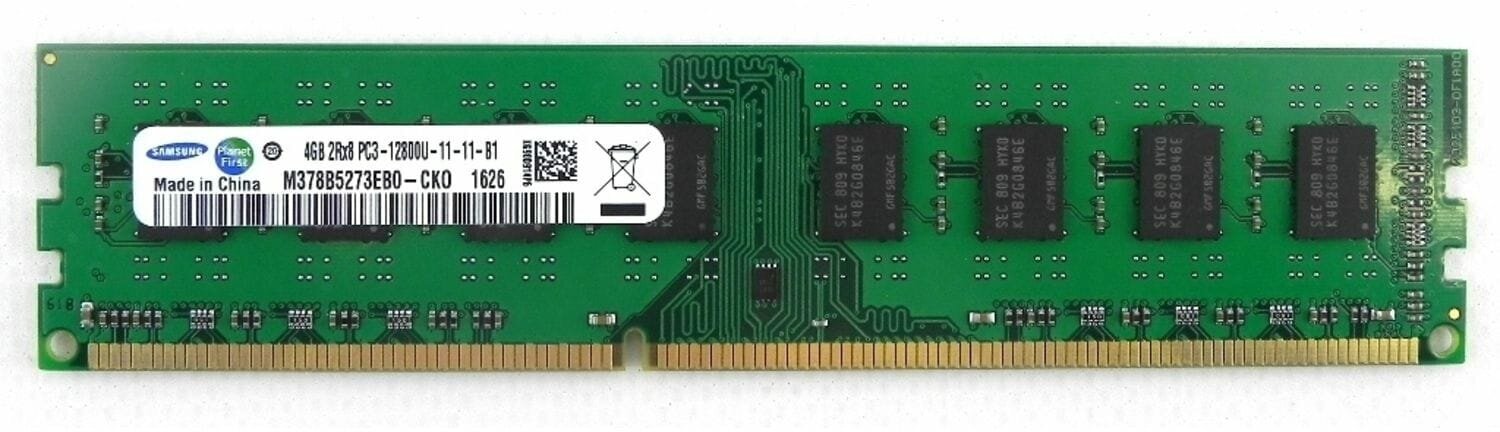 Оперативная память 4 ГБ 1 шт. Samsung DDR3 1600 DIMM 4Gb (M378B5273EB0-CK0)