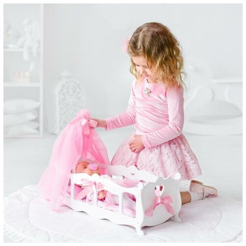 фото Мега тойс кроватка для кукол с постельным бельем и балдахином, коллекция «diamond princess» белый