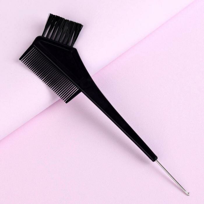 Queen fair Расчёска для окрашивания, с крючком, 21,5 × 6,2 см, цвет чёрный