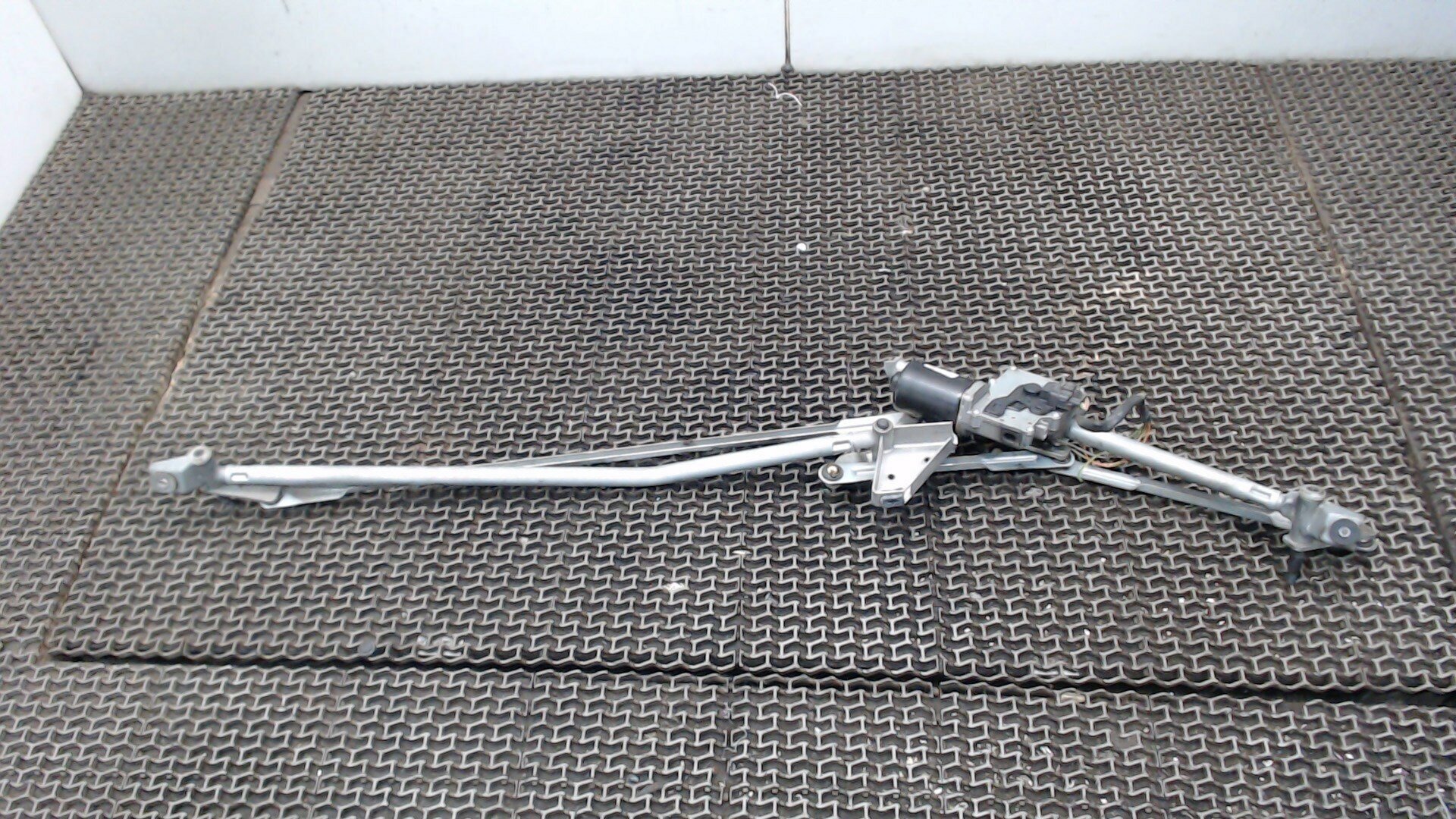 Ремонт трапеции дворников - Citroen C5 (1G), 2,2 л, 2003 года своими руками DRIV