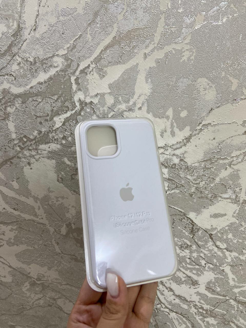 Чехол "белый", для iPhone 12/12 Pro, силиконовый, ударопрочный, soft touch — фото 1