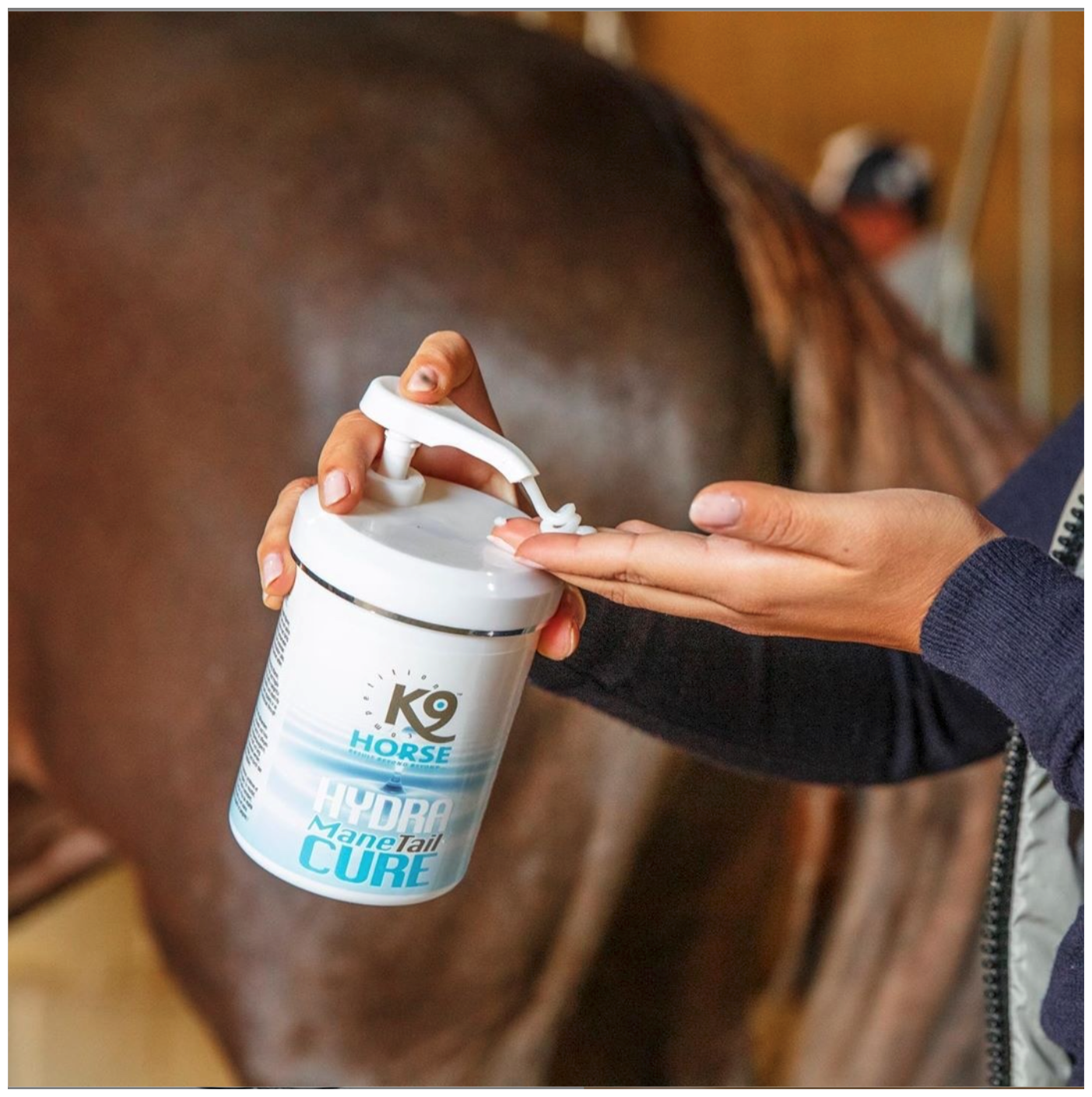 Маска для гривы и хвоста лошадей увлажняющая HYDRA Cure MANE TAIL K9 Horse (Швеция), 500 мл - фотография № 4