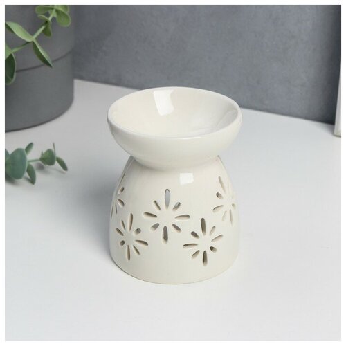 Купить Аромалампа керамика с подставкой под свечу Кружево цветочное белый 8х6, 5х6, 5 см, Magic