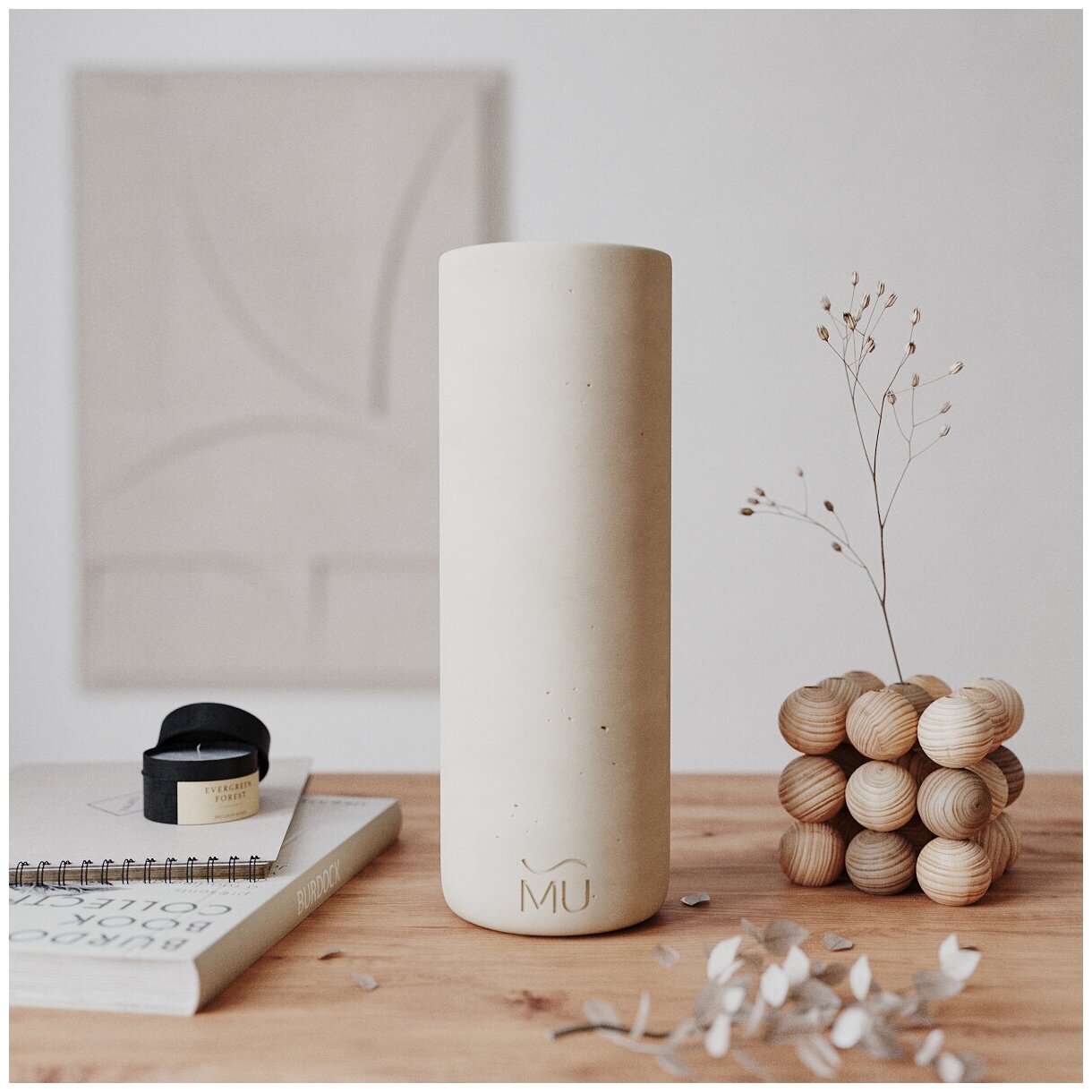 Декоративная ваза для сухоцветов Astrid Matte, 25 см, бетон, кремовая матовая