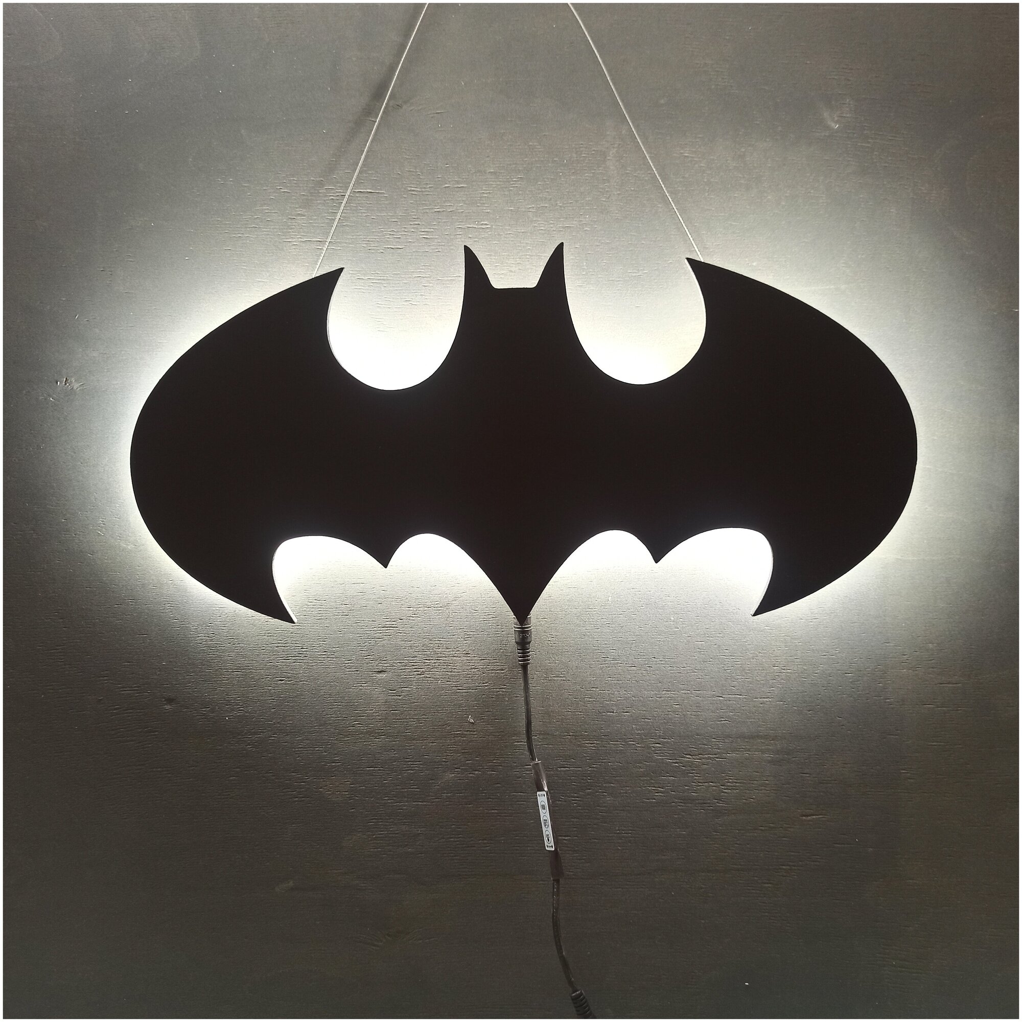 Ночник детский светильник для сна настенный бэтман деревянный светодиодный 45*25 см питание от сети, 1 шт - фотография № 2
