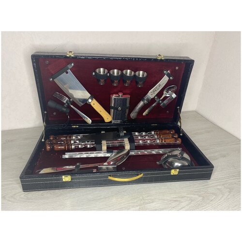 Шашлычный набор Дипломат 33 предмета