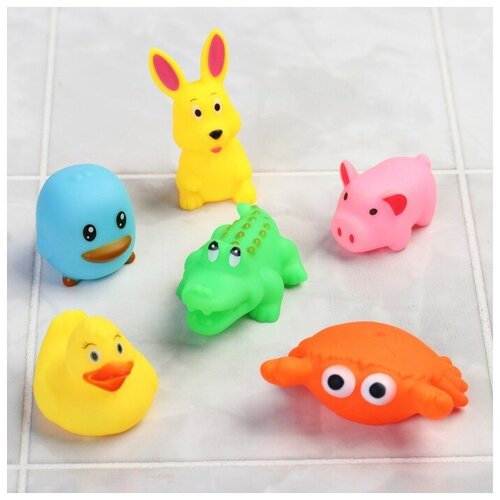 Набор резиновых игрушек для игры в ванной «Малыши», пищалки, 6 шт, цвет сюрприз