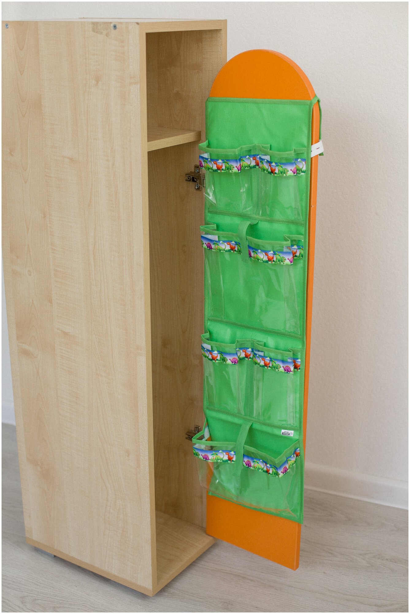 Кармашки для шкафчика в детский сад динозавр 23*85 см - фотография № 1