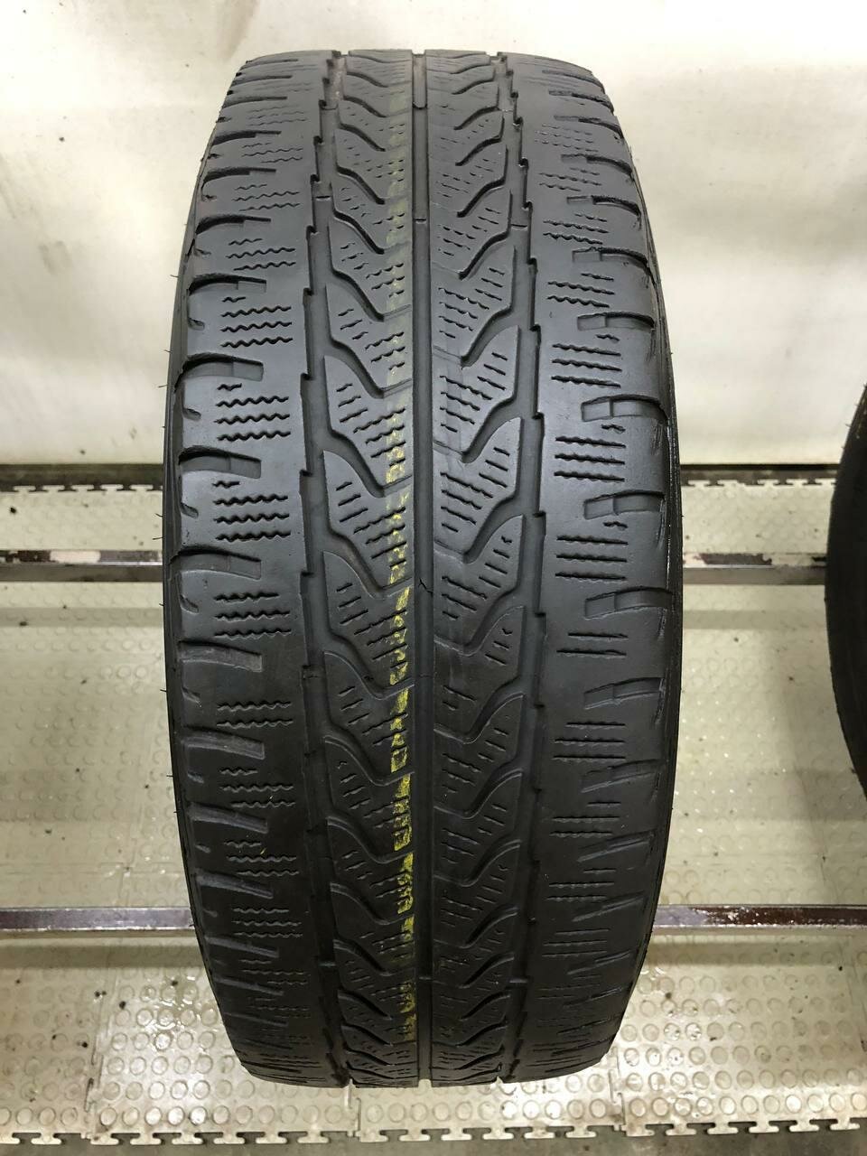 Goodyear Cargo Ultra Grip 215/65 R15 БУ Шины Летние