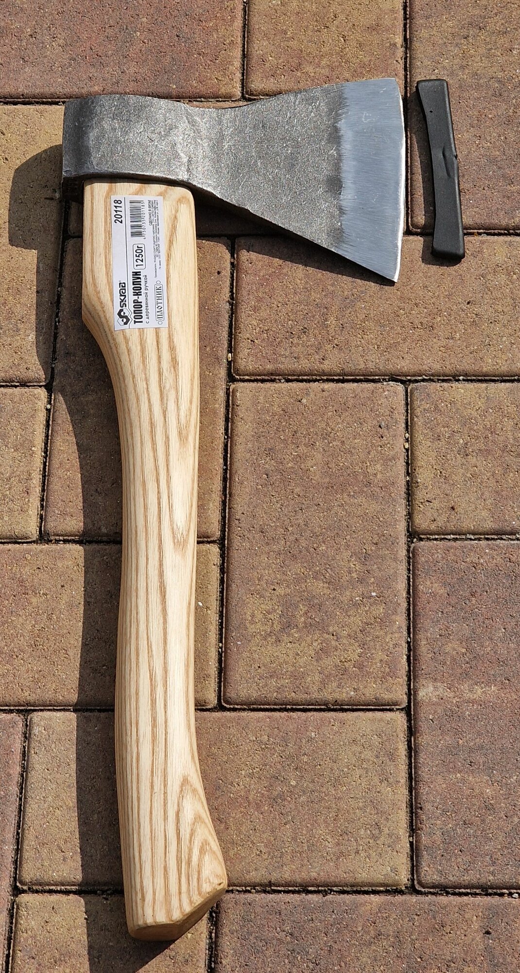 Топор -колун кованый 1250г с деревянной ручкой "Плотник" Скраб 20118