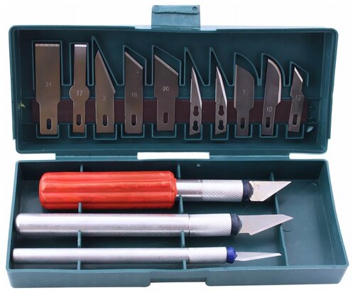 Набор макетных ножей (скальпелей) для рукоделия с 3-мя рукоядками и набором сменных лезвий в пластиковой коробке