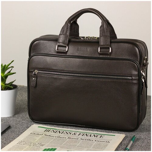 фото Вместительная деловая сумка brialdi munster (мюнстер) relief brown