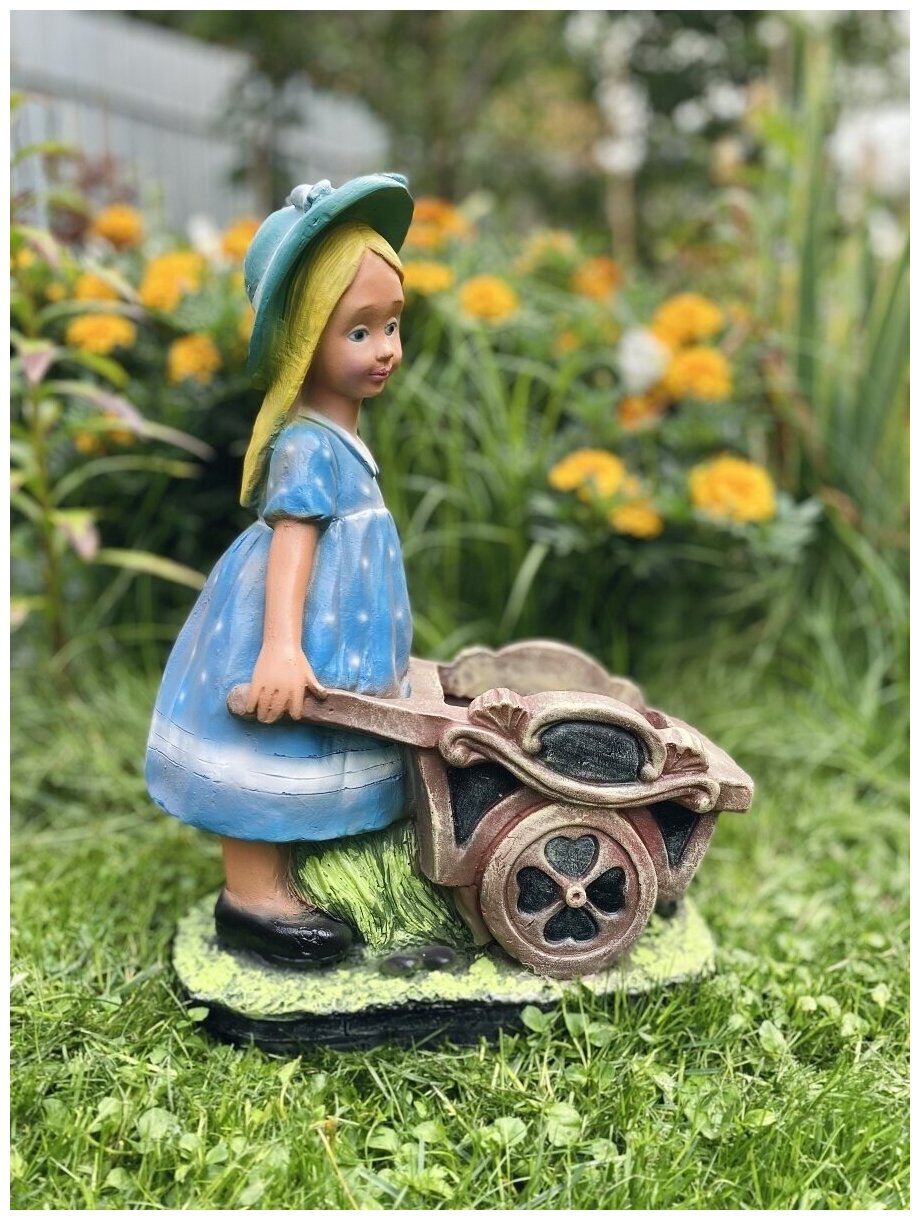 Садовая фигура "Девочка с тачкой" 37 см Кашпо домашний декор