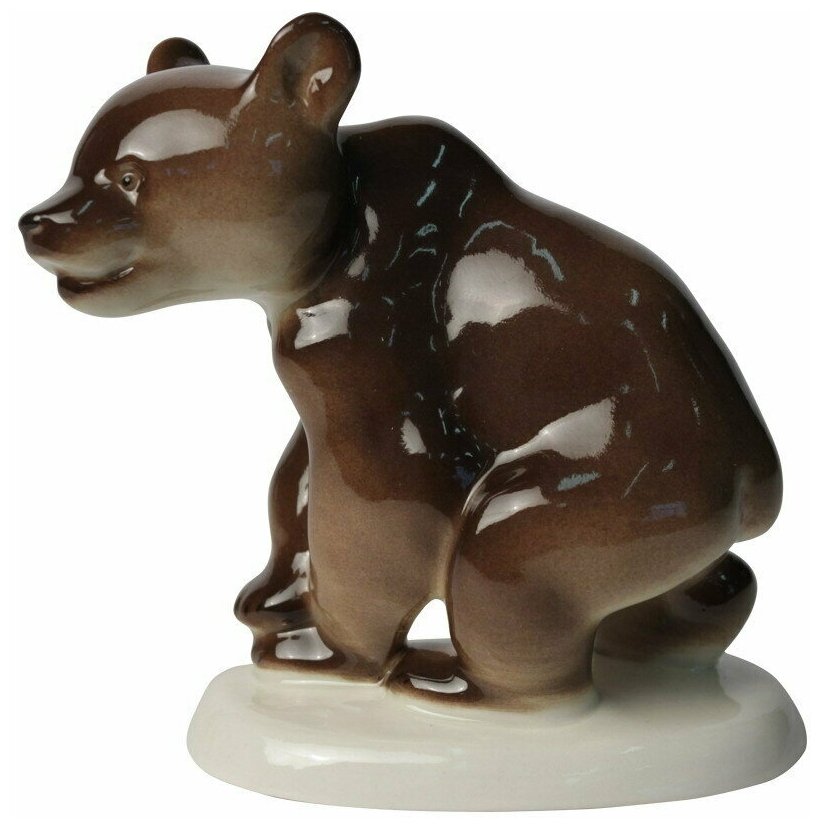 фото Скульптура Статуэтка фарфоровая. Императорский фарфоровый завод ИФЗ. Медвежонок присевший. Высота 10,4 см.