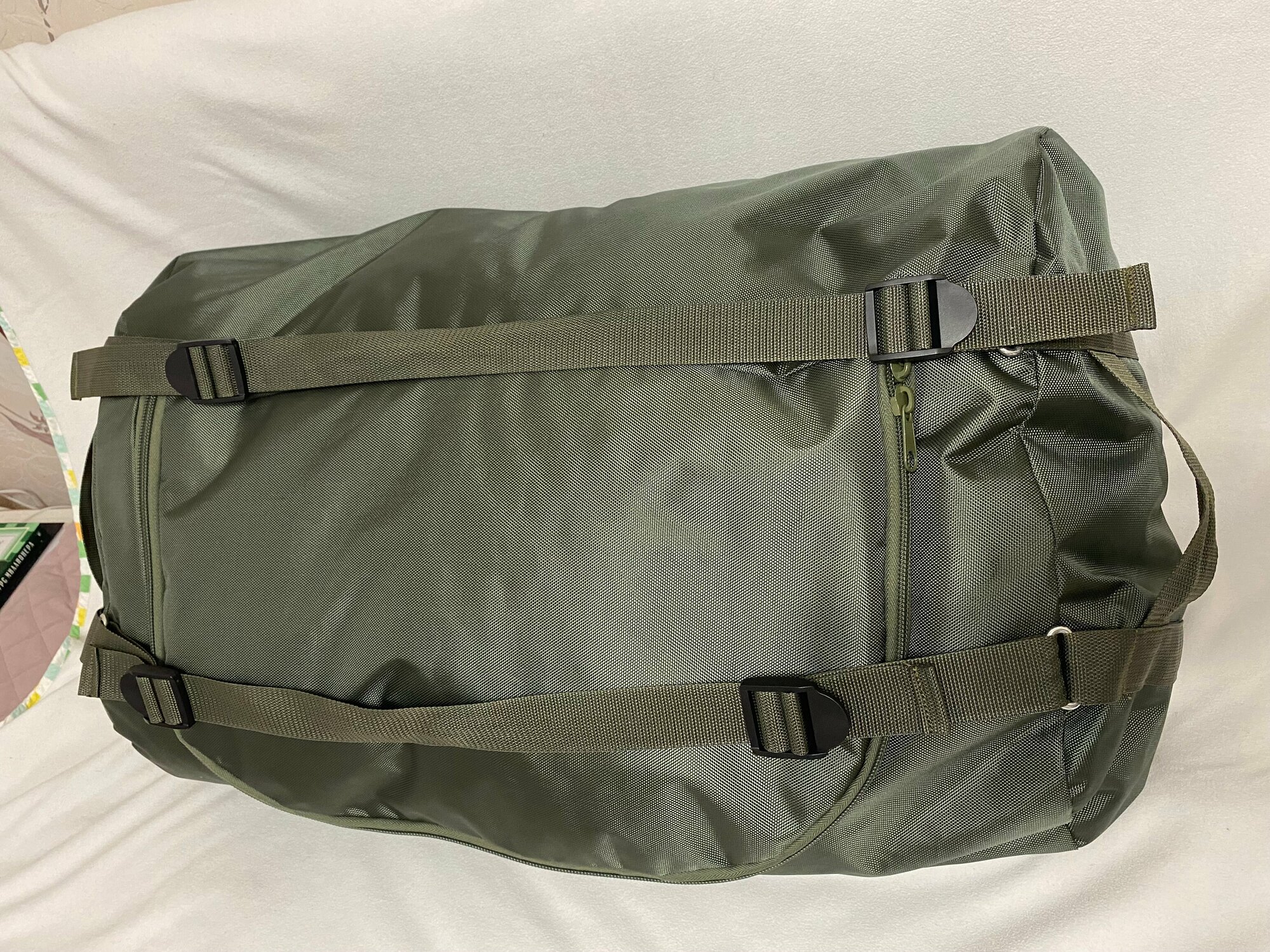 Сумка-баул сумка-рюкзак , 110 л, 51х34х70 см, ручная кладь, плечевой ремень, водонепроницаемая, ультралегкая, зеленый - фотография № 8