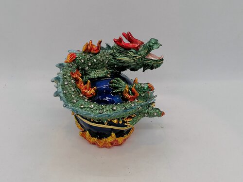 Изображение товара Шкатулка Фаберже "Дракон на шкатулке"