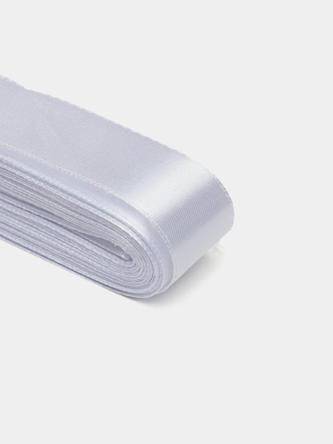 Атласная лента, ширина 2,5 см, 13 м, белая, для рукоделия, флористики — фото 1