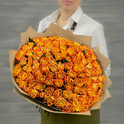 Изображение товара Монобукет Букет Маркет, 75 роз, оранжевые, Кения, высота 40 см, на стеблях