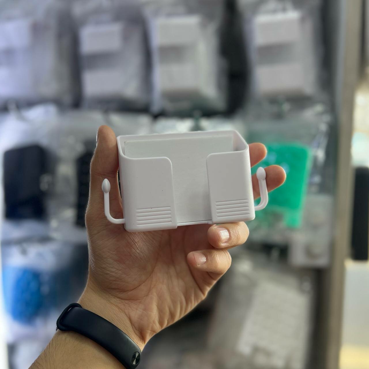 Держатель-подставка, настенный, для смартфонов и пультов, универсальный, белый