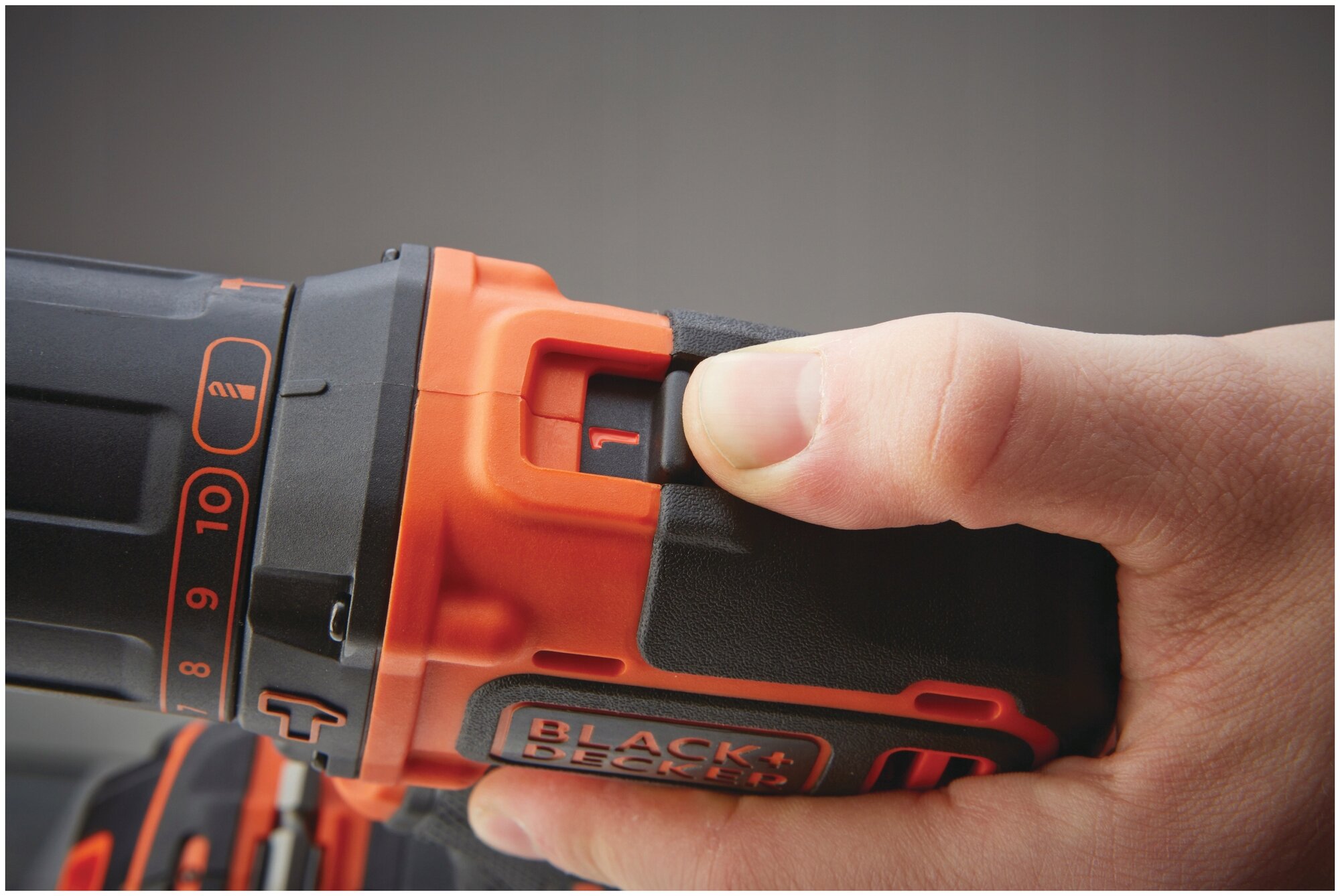 99018165341 Дрель-шуруповерт Black&Decker BDCHD18KB 18V - фотография № 3