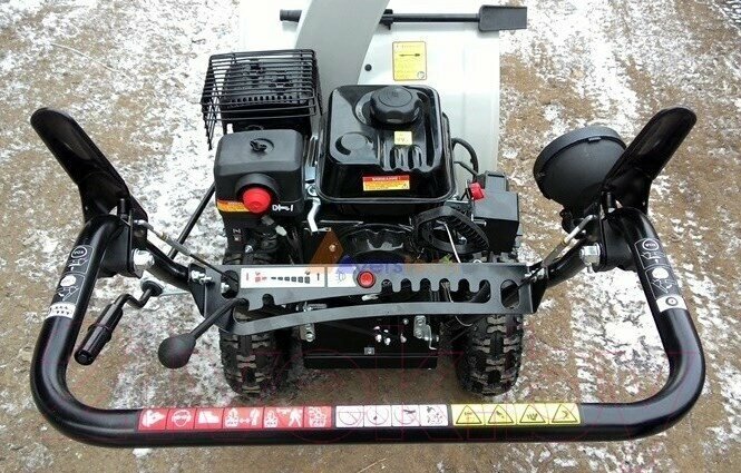 Снегоуборщик бензиновый  СМБ-650, 6.5 л.с. —  в интернет .