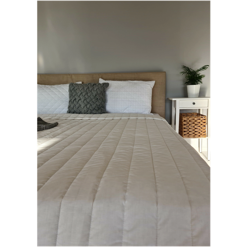 Одеяло БельВита стеганое шерстяное, 200 х 200 см, белый