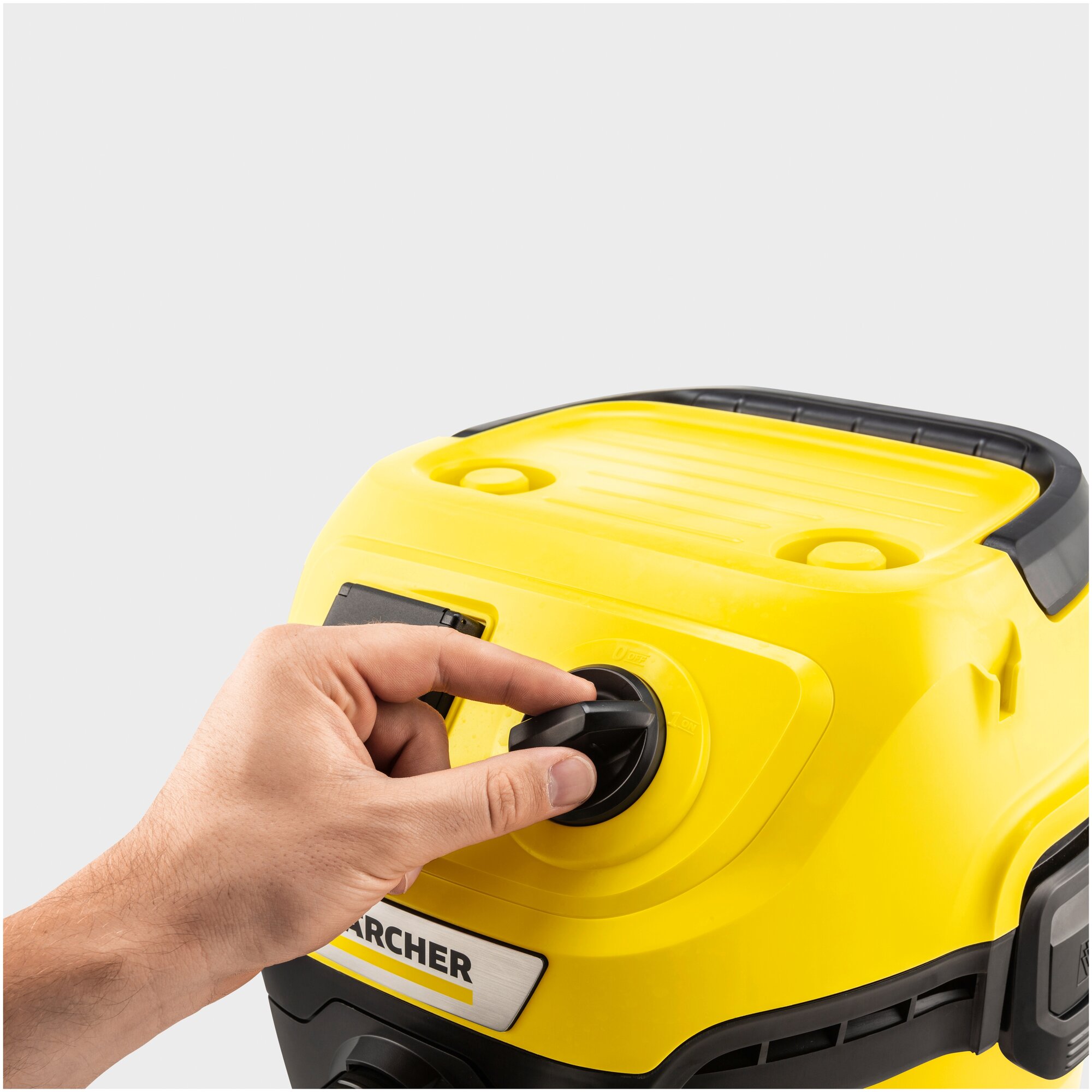 Профессиональный пылесос KARCHER WD 3 P V-17/4/20, 1000 Вт, желтый - фотография № 9