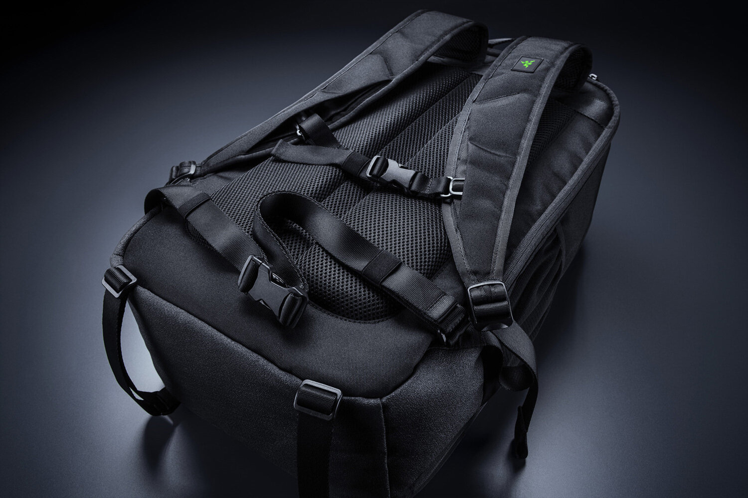 Рюкзак Razer Concourse Pro Backpack 17.3 черный