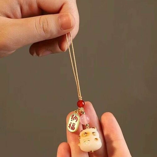 Брелок, бежевый