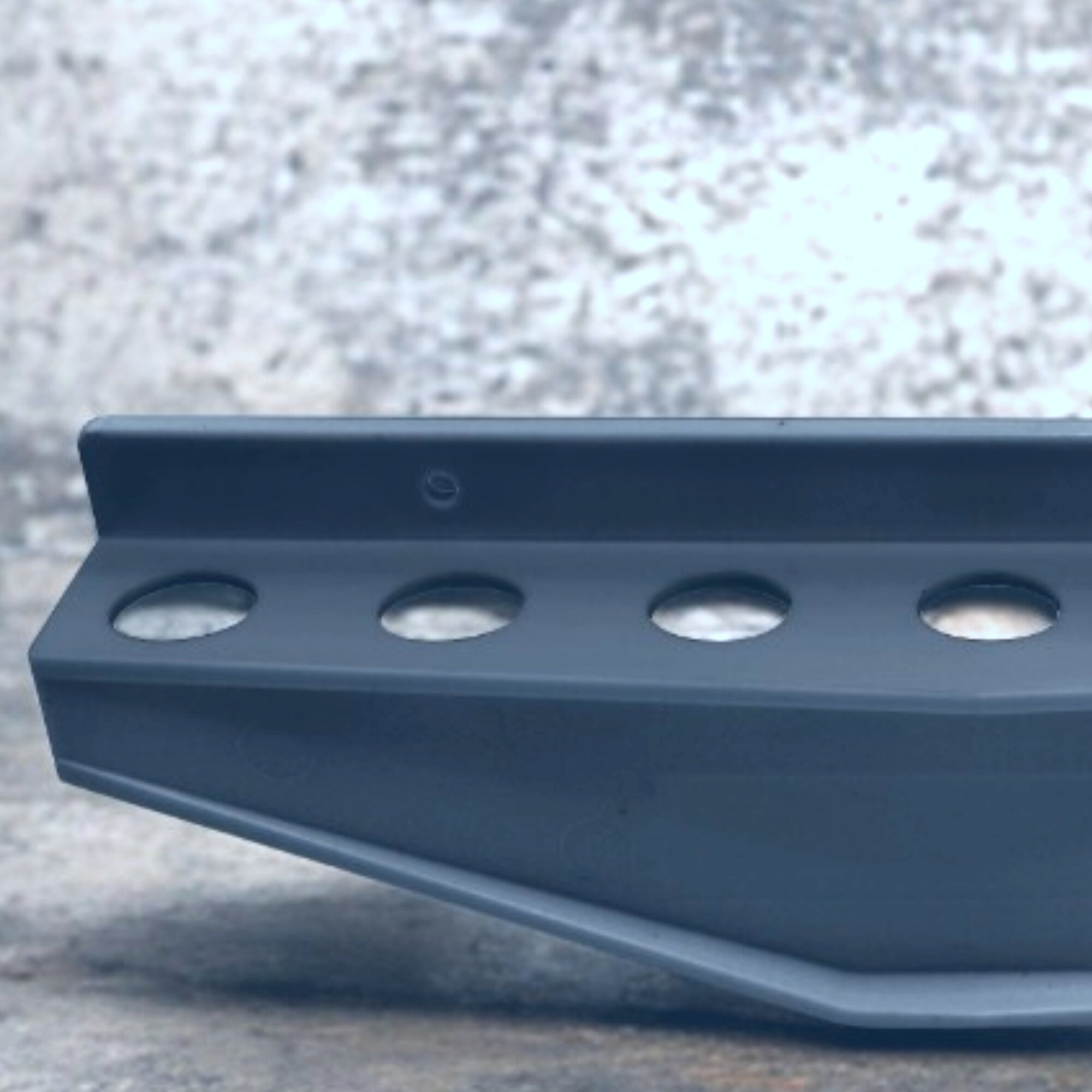 Полка для инструмента (держатель для отверток) 23 х 6 х 3 см, графитовый, Дельта — фото 1