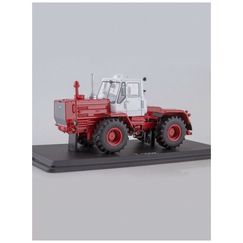 Масштабная модель Трактор Т-150К (серо-красный), Start Scale Models (SSM)