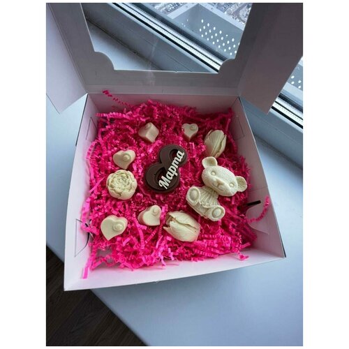 Подарок девочкам на 8 марта «Набор шоколадные цветы с мишкой», 260 гр