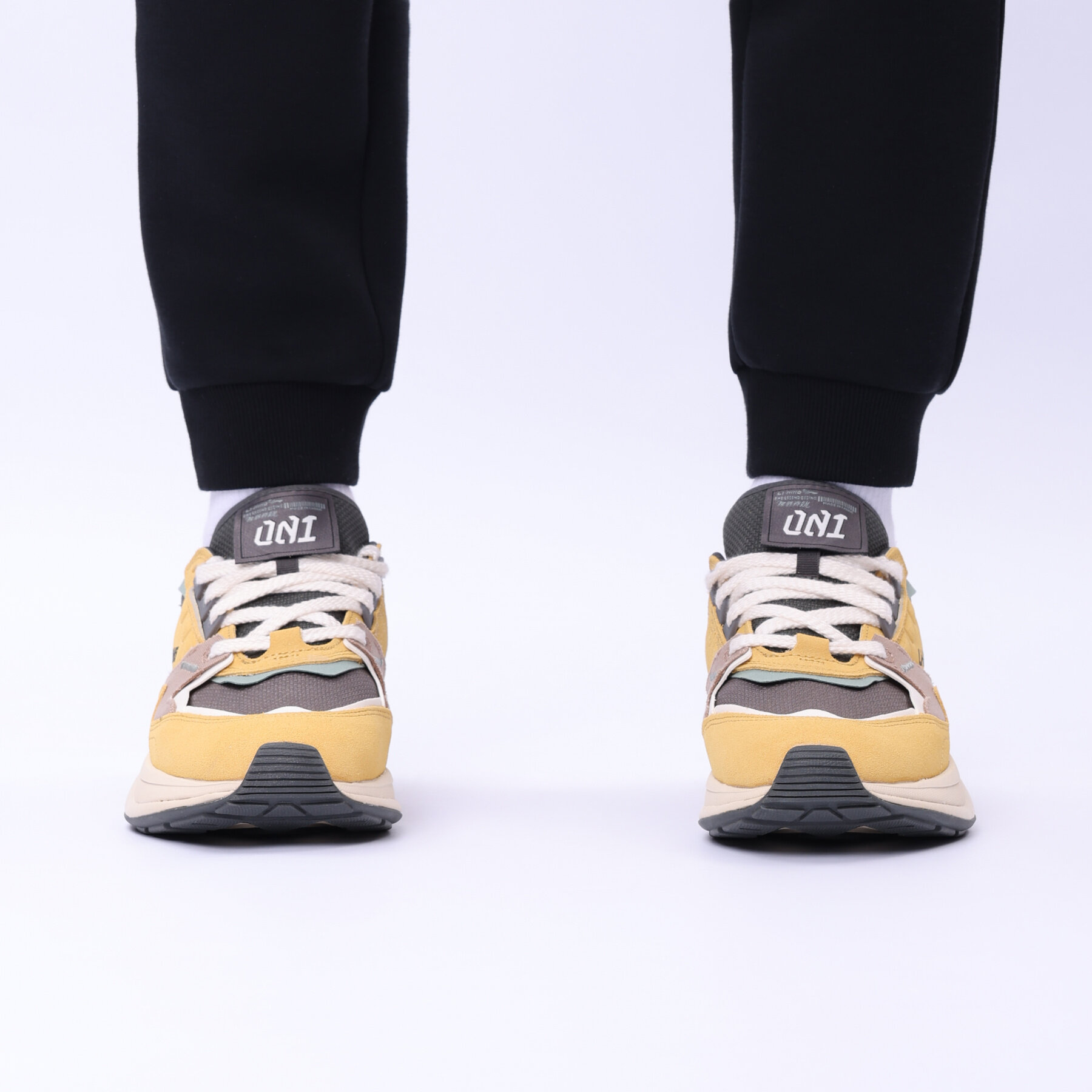 Кроссовки LI-NING 001 Moment V2, размер 9.5, желтый — фото 1
