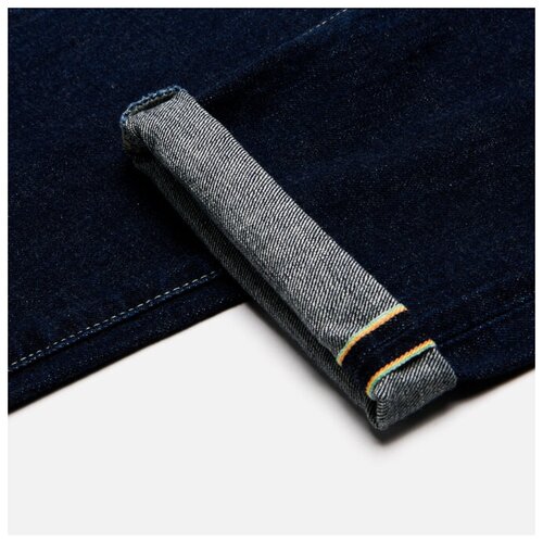 фото Мужские джинсы edwin loose tapered nihon menpu dark pure indigo rainbow selvage 13.5 синий, размер 30/32